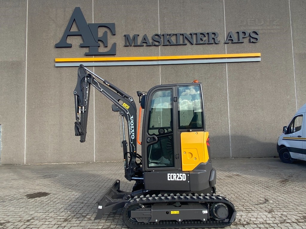 Volvo ECR 25 D حفارات صغيرة أقل من 7 طن (حفارات صغيرة)