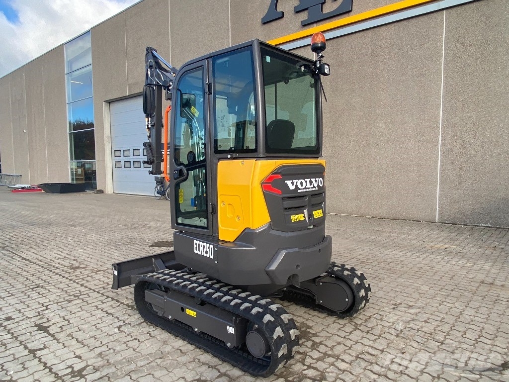 Volvo ECR 25 D حفارات صغيرة أقل من 7 طن (حفارات صغيرة)