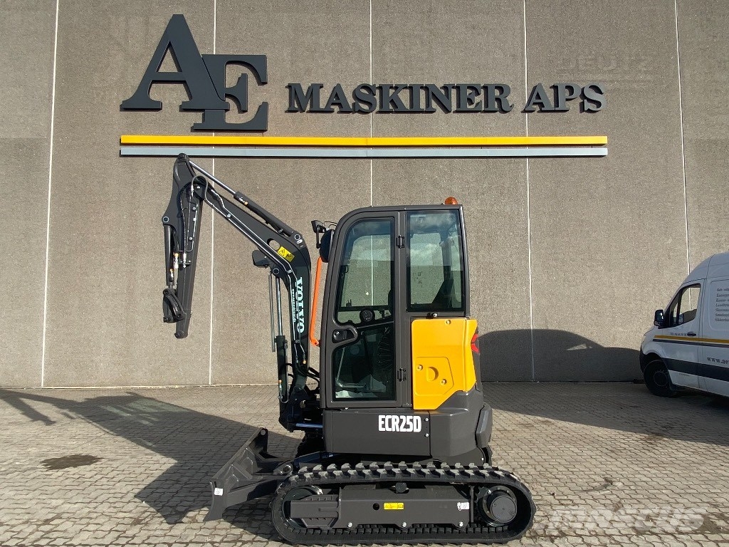 Volvo ECR 25 D حفارات صغيرة أقل من 7 طن (حفارات صغيرة)