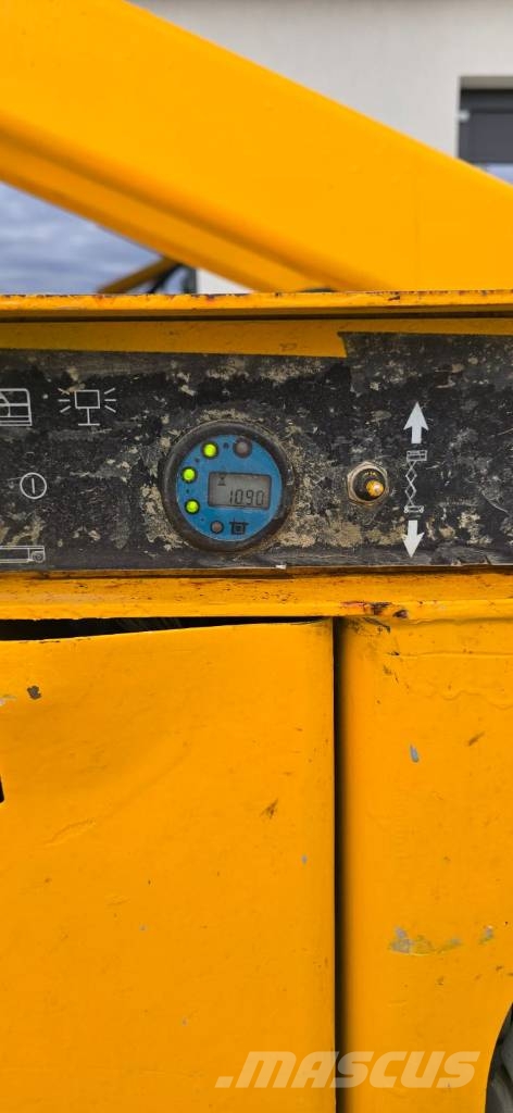 Haulotte Compact 10 Scheren-Arbeitsbühnen
