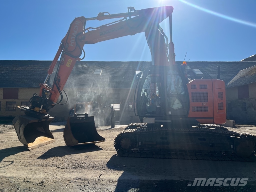 Hitachi ZX 225 US LC-6 Kāpurķēžu ekskavatori