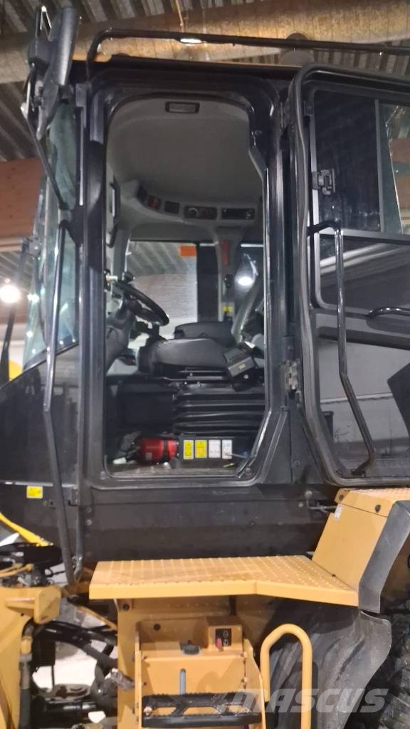 CAT 926 M Utovarivači na točkove