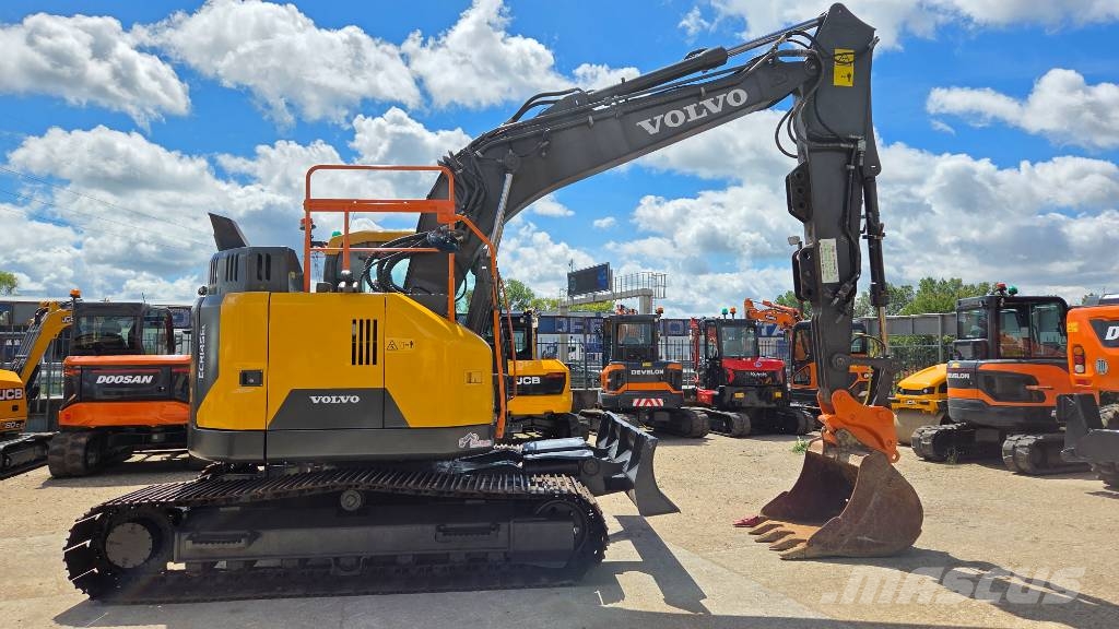 Volvo ECR 145 EL Гусеничные экскаваторы