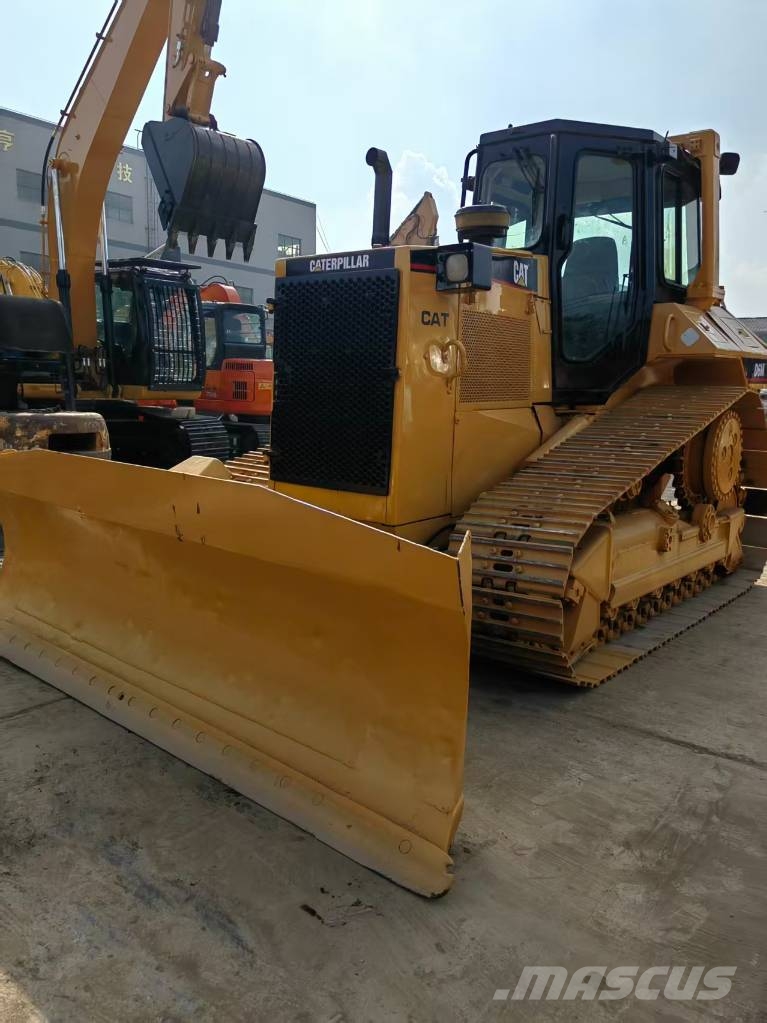 CAT D 6 M 履帶推土機