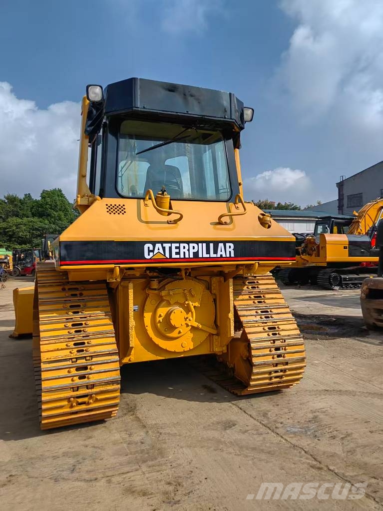 CAT D 6 M 履帶推土機