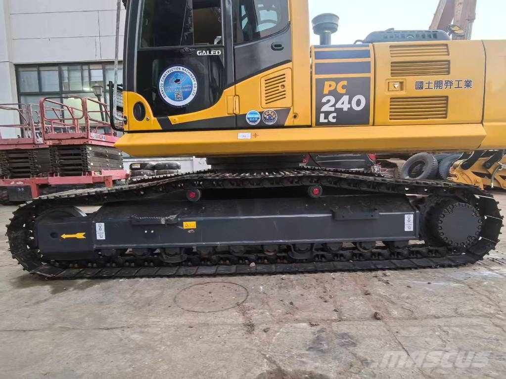 Komatsu PC 240 LC-8 Верижен екскаватор