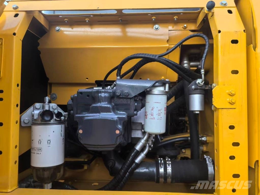 Komatsu PC 240 LC-8 Верижен екскаватор