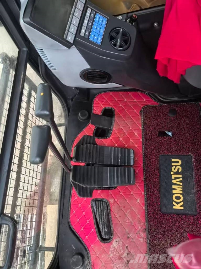 Komatsu PC 240 LC-8 Верижен екскаватор