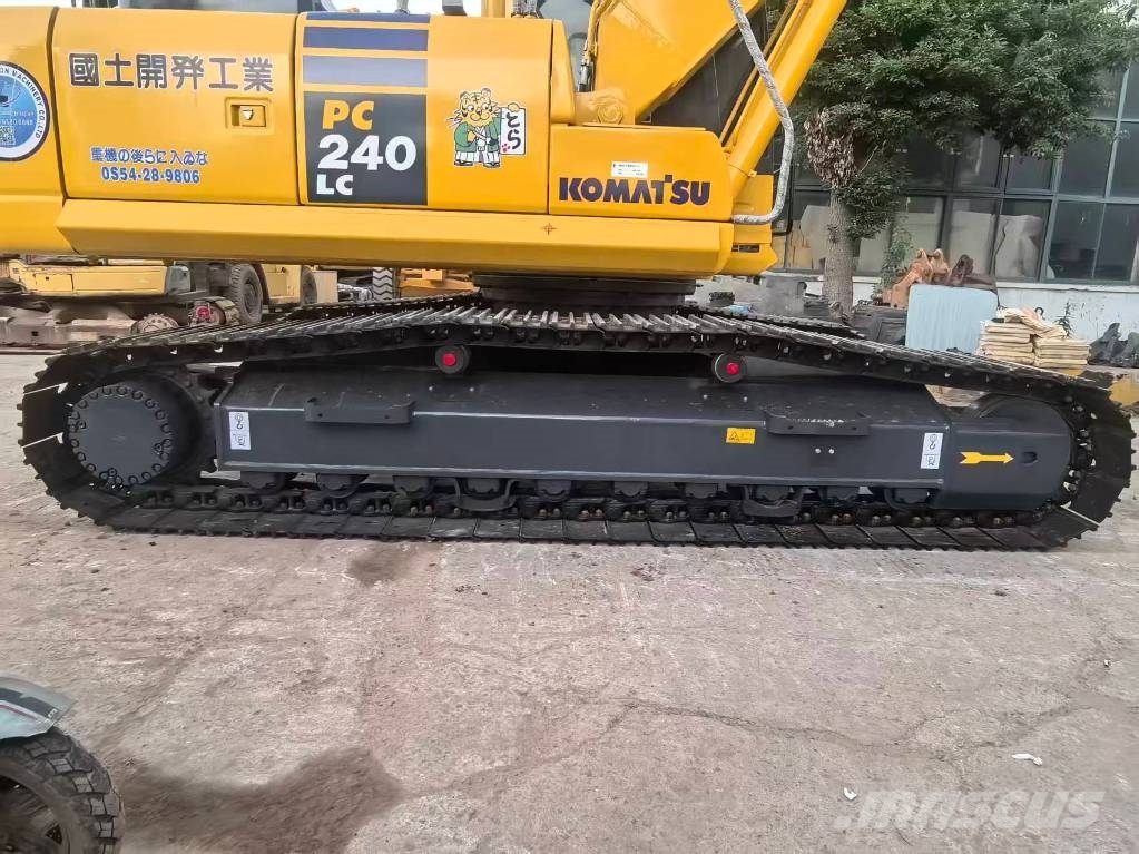 Komatsu PC 240 LC-8 Верижен екскаватор