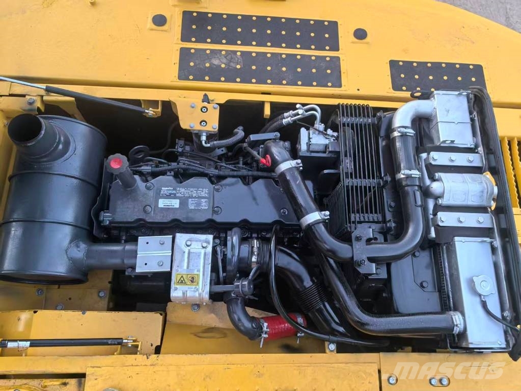 Komatsu PC 240 LC-8 Верижен екскаватор