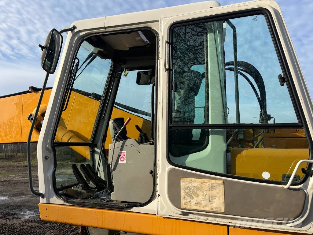 Liebherr R 924 B HD S L Lánctalpas kotrók