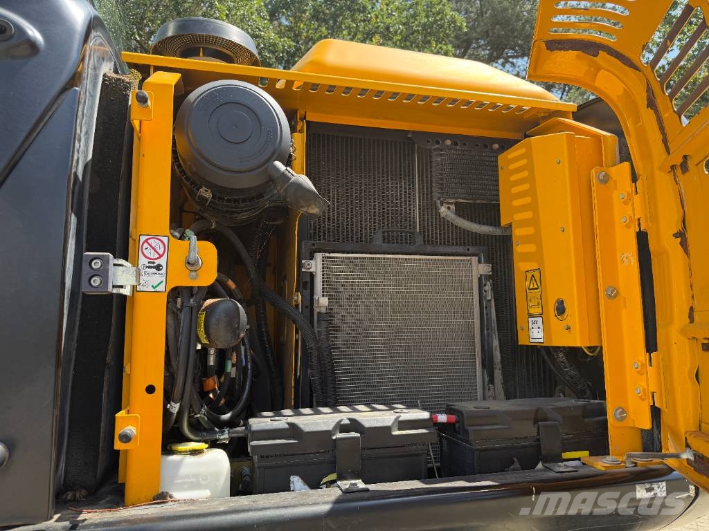 JCB JS 145 W Wielgraafmachines