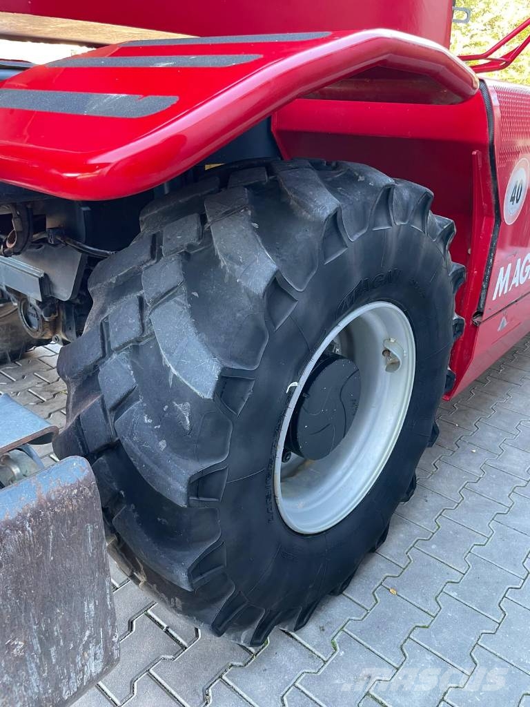 Roto MAGNI RTH 6.23 -D/D Teleskopické kolové nakladače