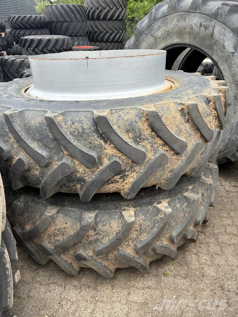 Galaxy 520/85R46 Tvillingehjul Ruedas