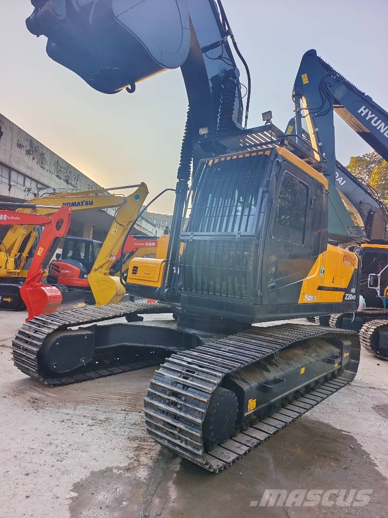 Hyundai HX 220 HD made in Korea Pelle sur chenilles