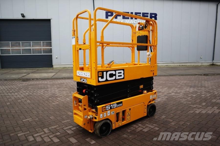 JCB S1930E Valid inspection, 8m Working Height, 230kg Nůžková zvedací plošina