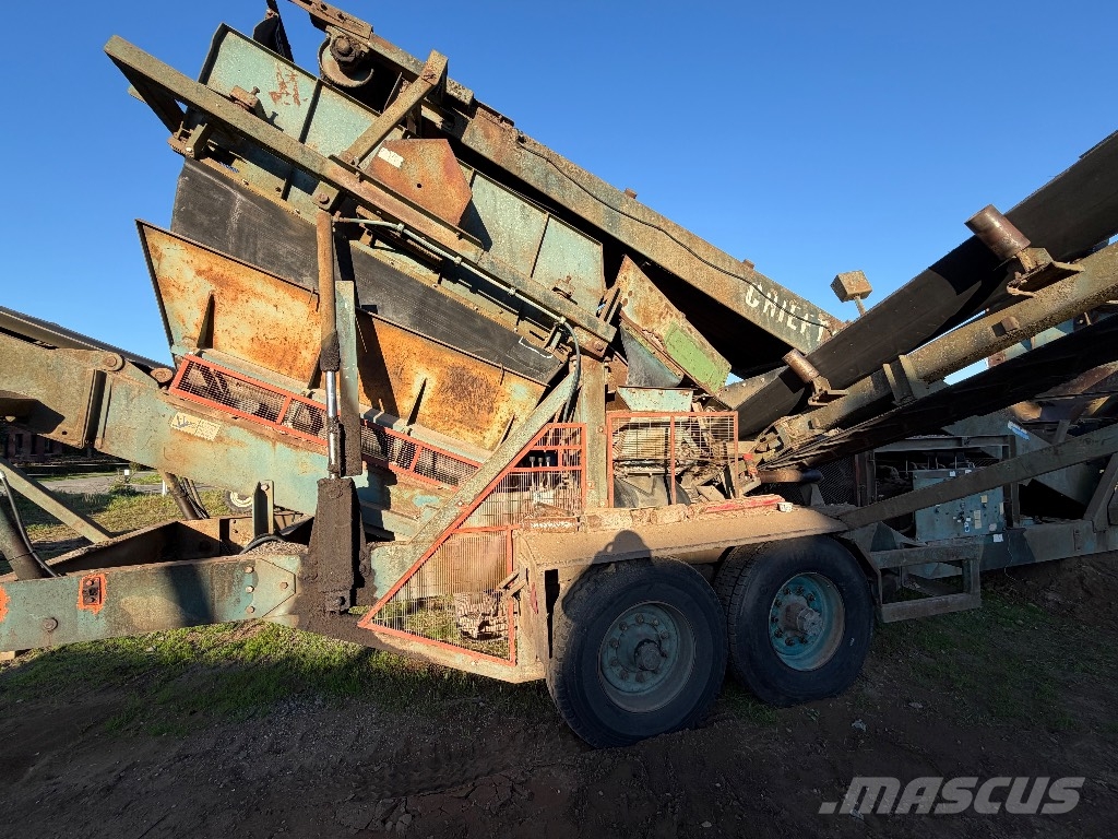 PowerScreen Chieftain Mobile screeners