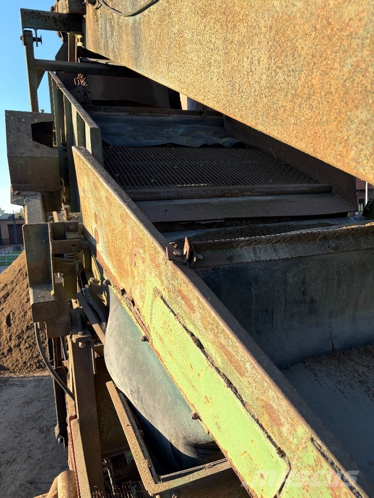 PowerScreen Chieftain Mobile screeners