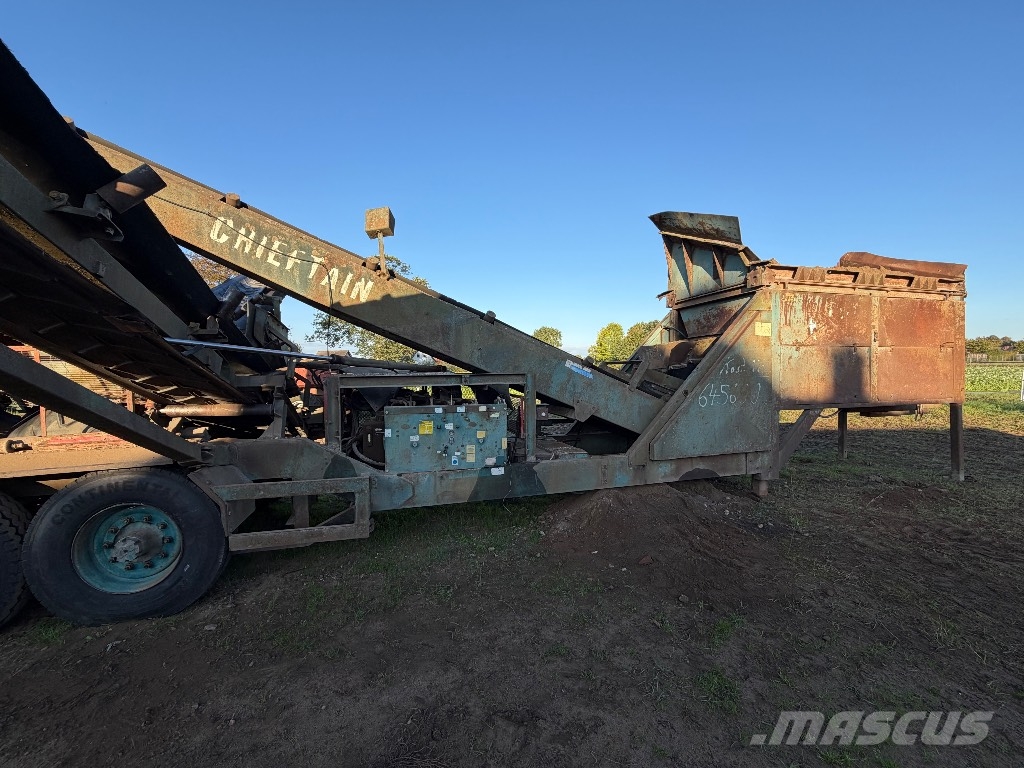 PowerScreen Chieftain Mobile screeners