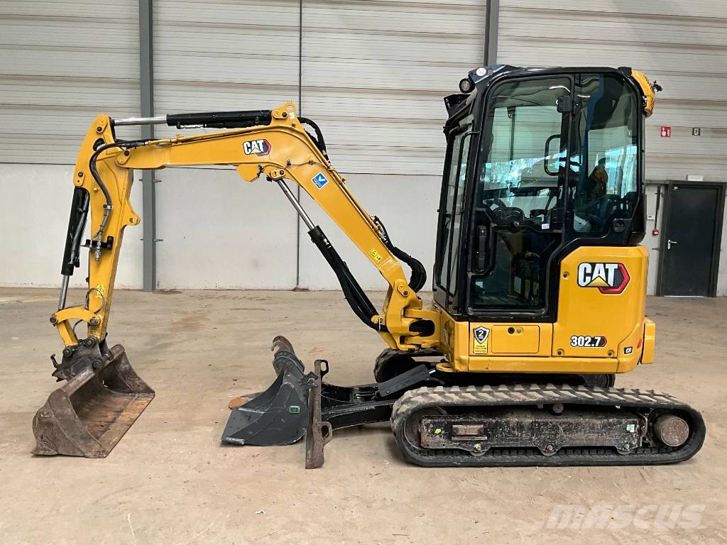 CAT 302.7 CR حفارات صغيرة أقل من 7 طن (حفارات صغيرة)