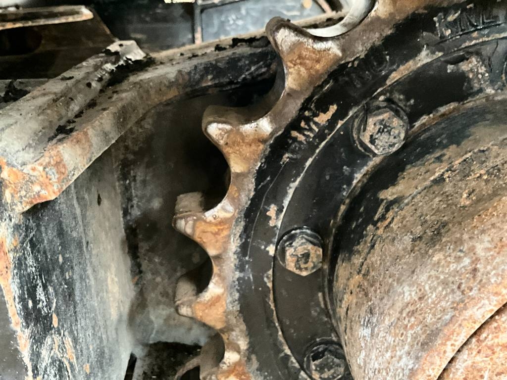 CAT 302.7 CR حفارات صغيرة أقل من 7 طن (حفارات صغيرة)