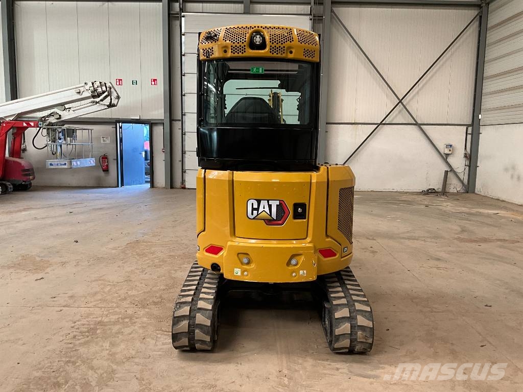 CAT 302.7 CR حفارات صغيرة أقل من 7 طن (حفارات صغيرة)