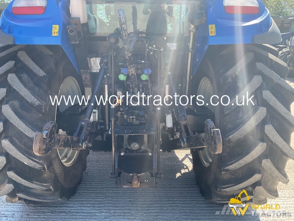 New Holland T5.75 Tracteur