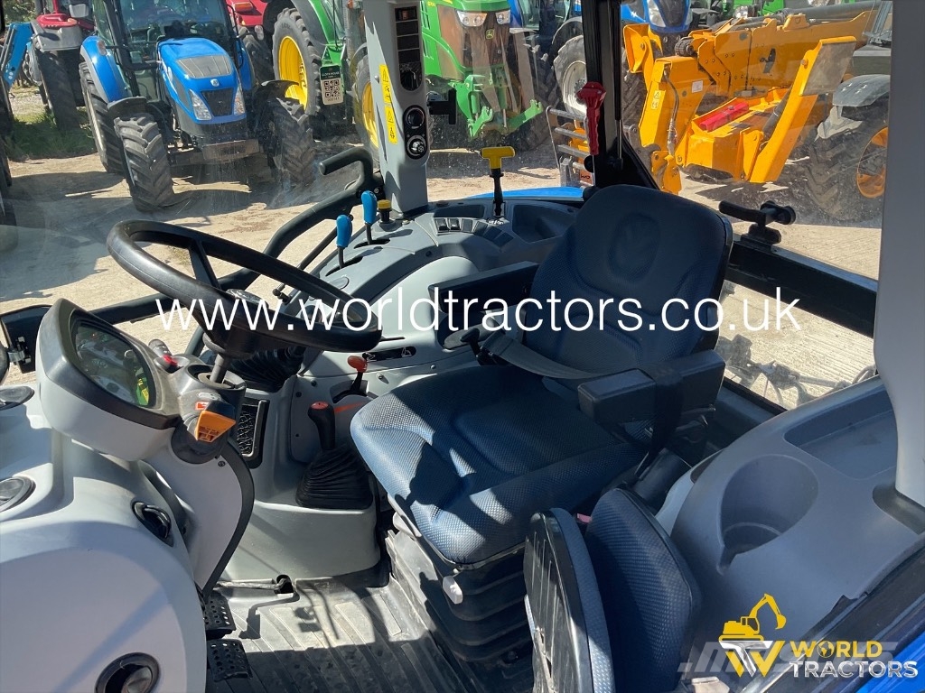 New Holland T5.75 Tracteur