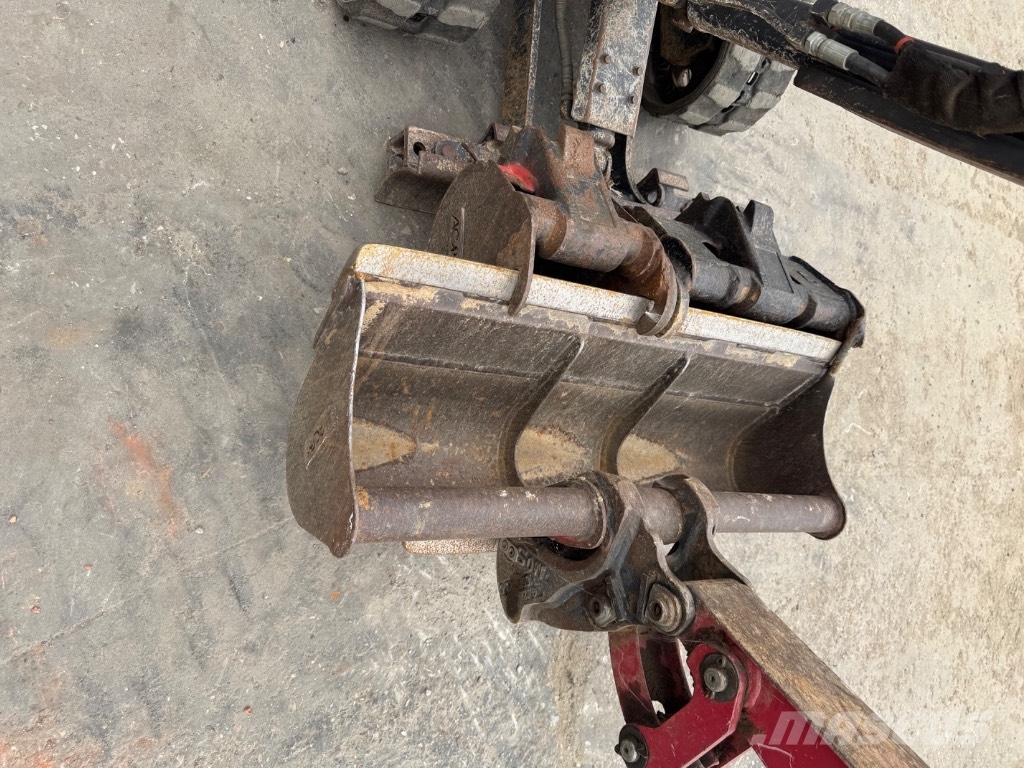 Yanmar SV08 (1E760) حفارات صغيرة أقل من 7 طن (حفارات صغيرة)