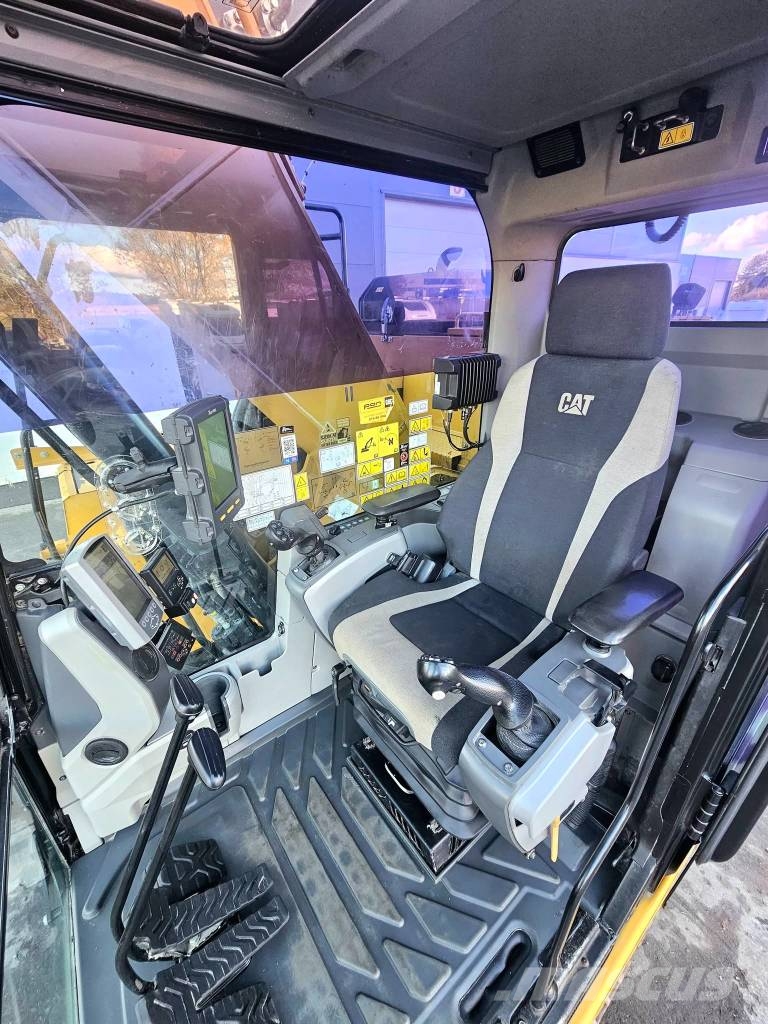 CAT 325FLCR Beltegraver
