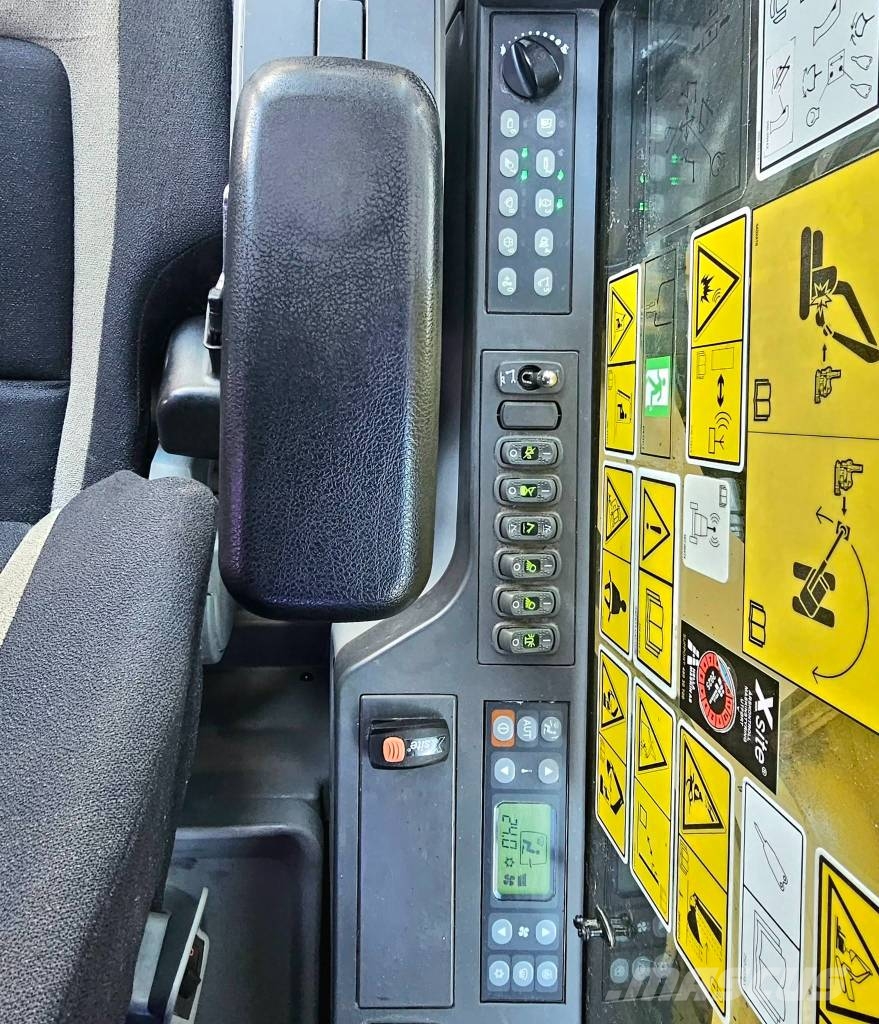 CAT 325FLCR Beltegraver