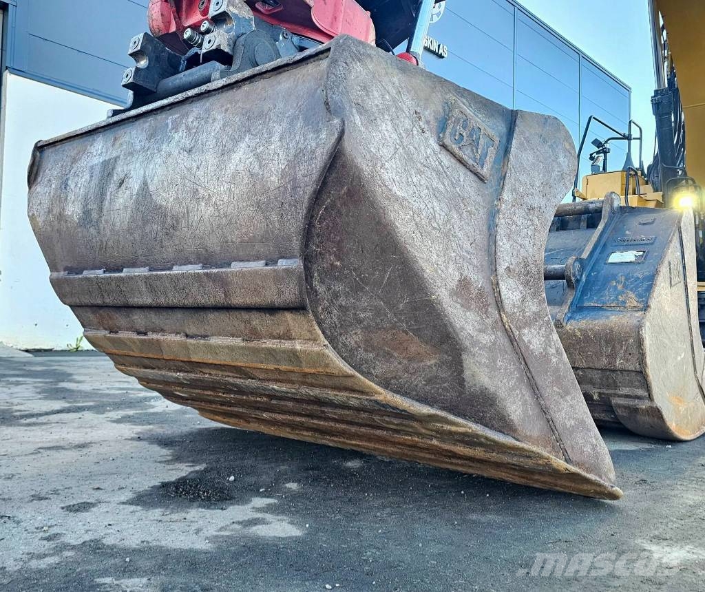 CAT 325FLCR Beltegraver
