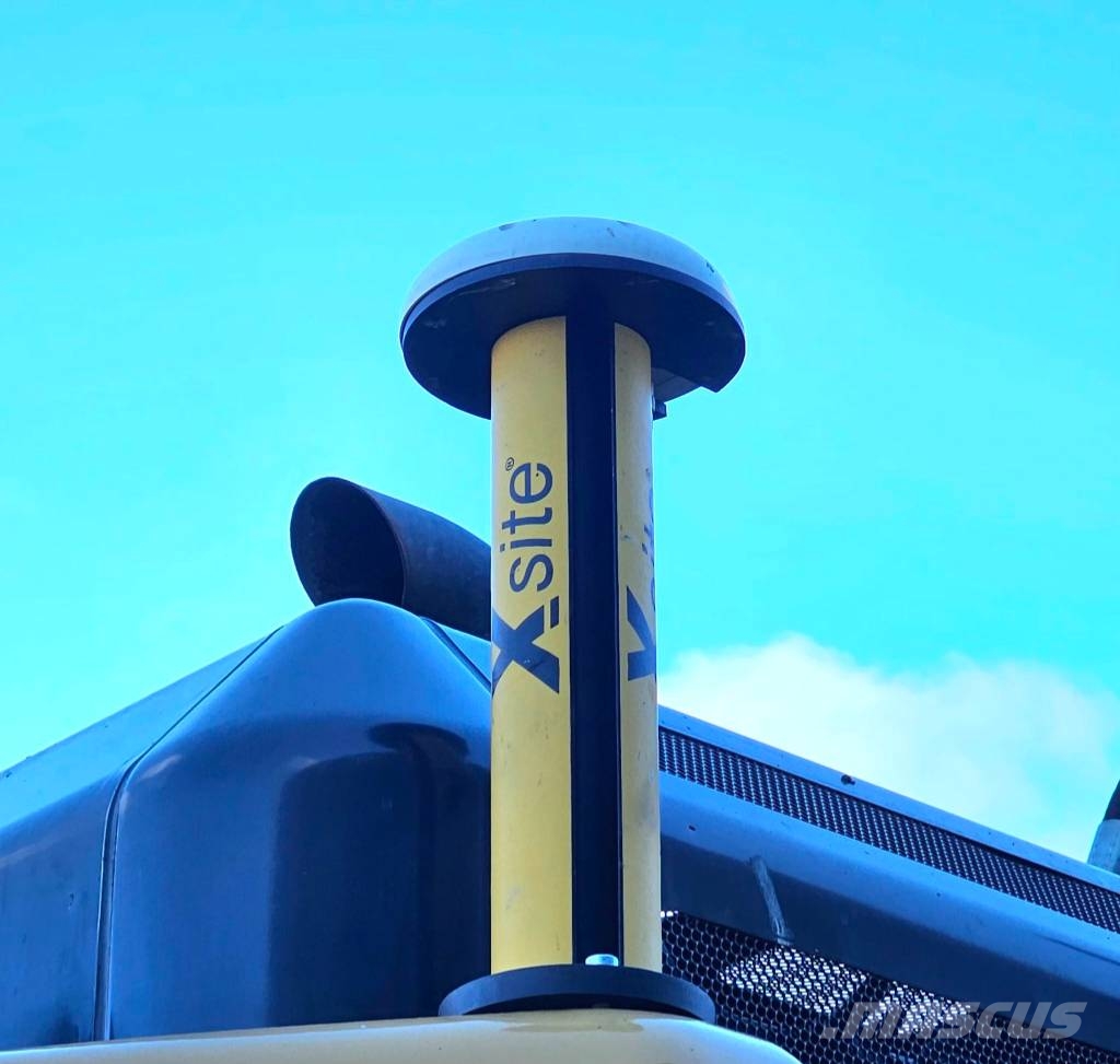 CAT 325FLCR Beltegraver
