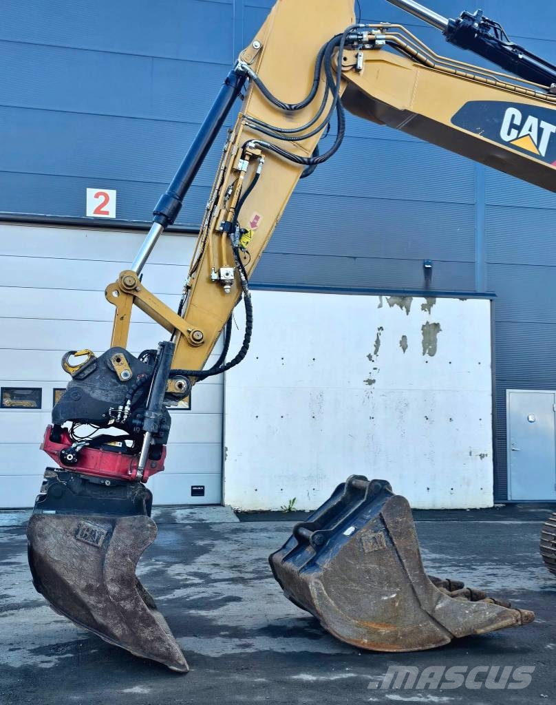 CAT 325FLCR Beltegraver