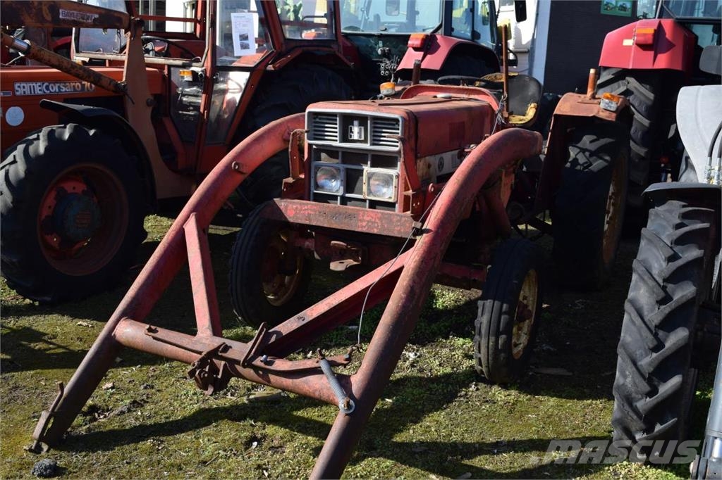 Case IH 383 الجرارات