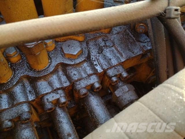 CAT EXCAVATOR Crawler excavators