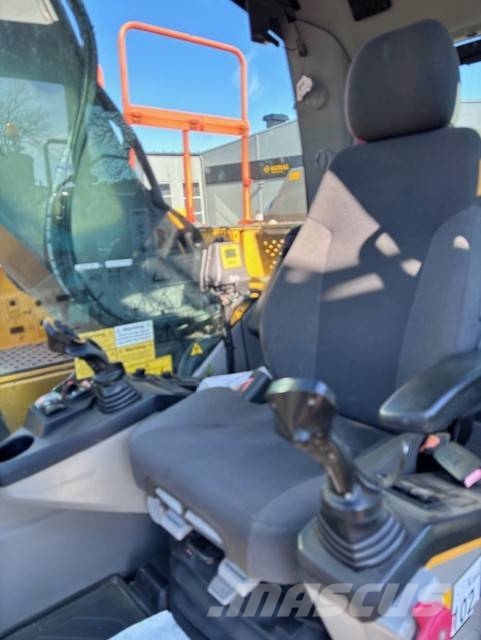 Volvo EC220EL 履带挖掘机