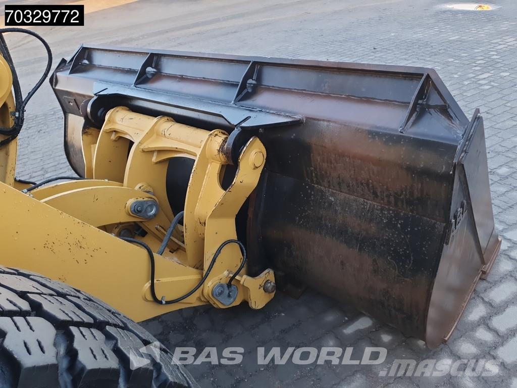 CAT 918 M A/C Wielladers