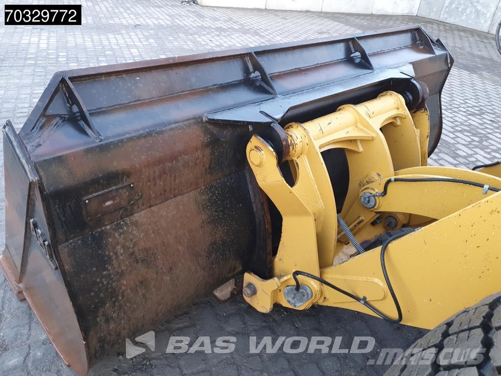 CAT 918 M A/C Wielladers