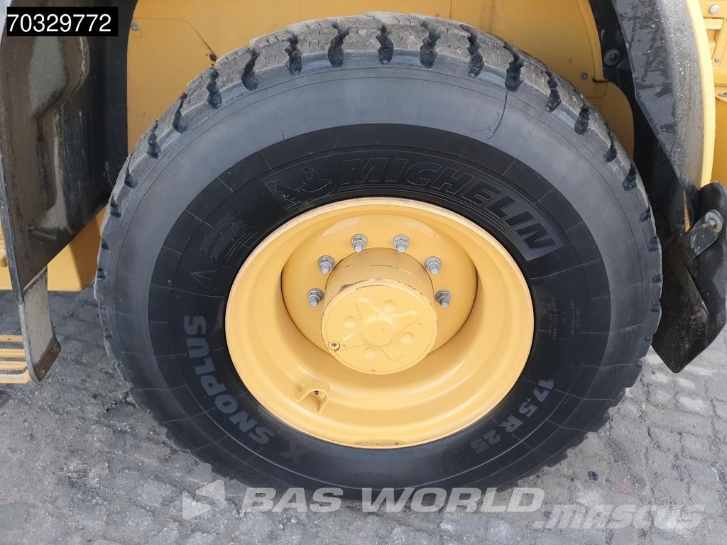 CAT 918 M A/C Wielladers