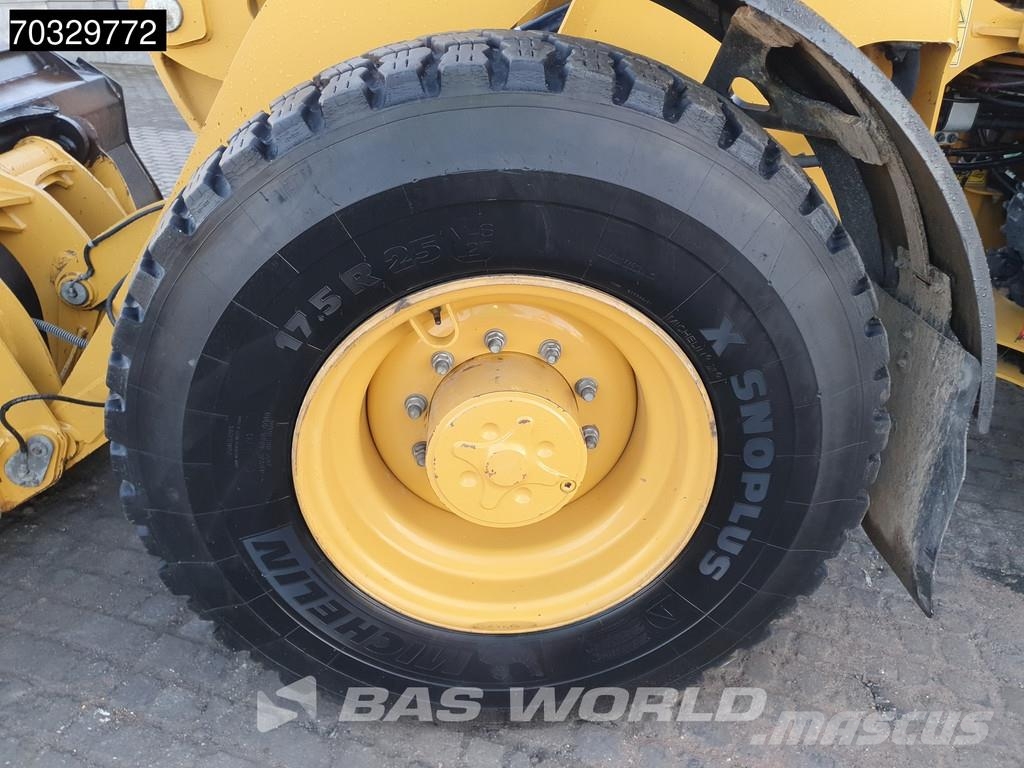 CAT 918 M A/C Wielladers