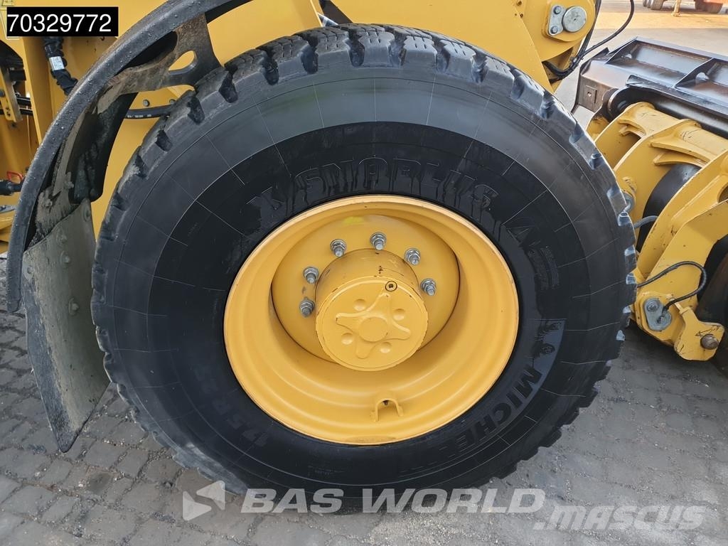 CAT 918 M A/C Wielladers