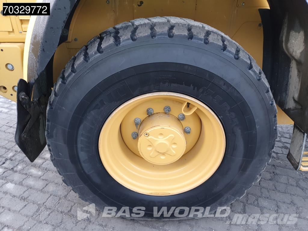 CAT 918 M A/C Wielladers