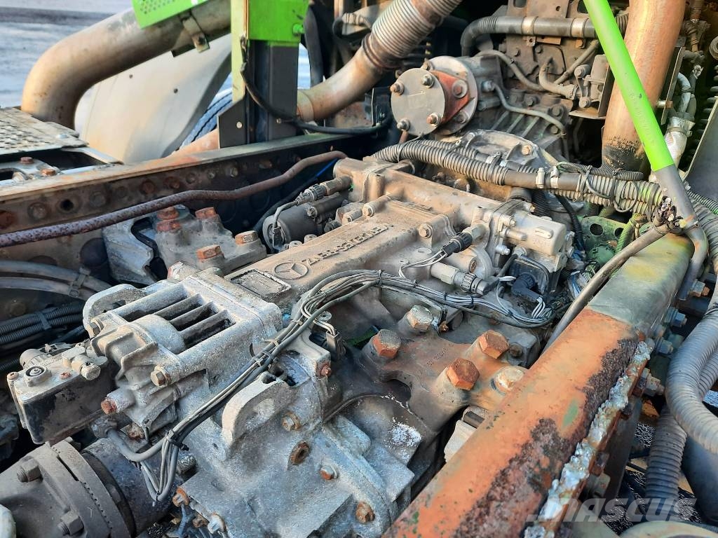 Mercedes-Benz Axor 2533 商用底盤車