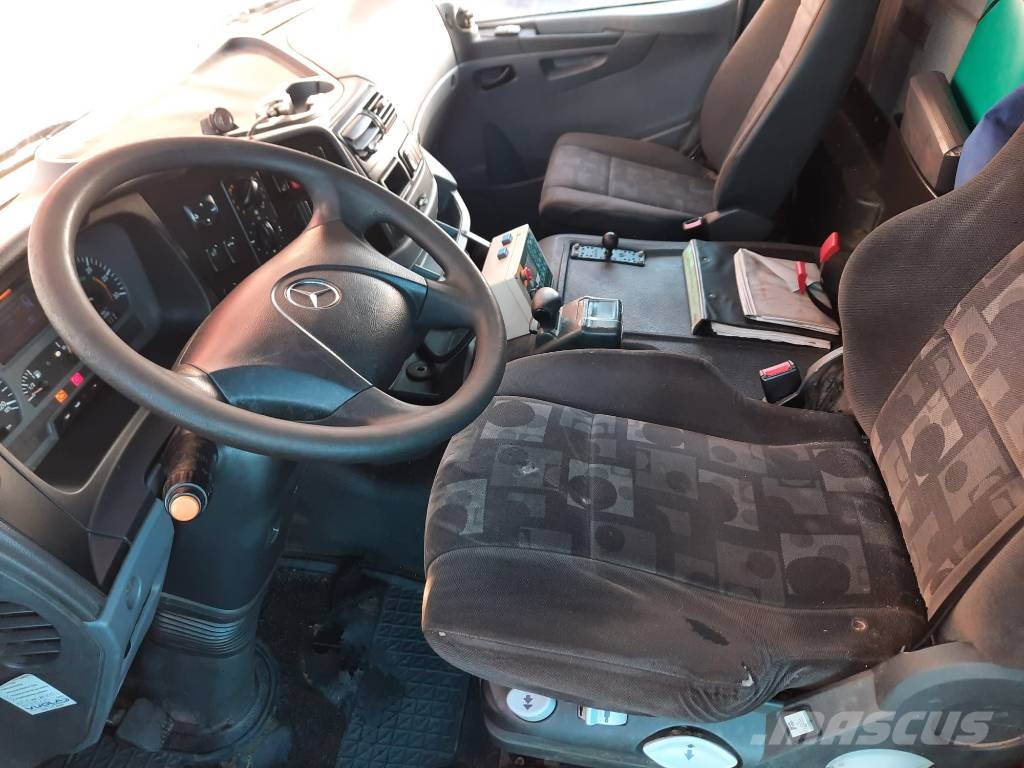 Mercedes-Benz Axor 2533 商用底盤車
