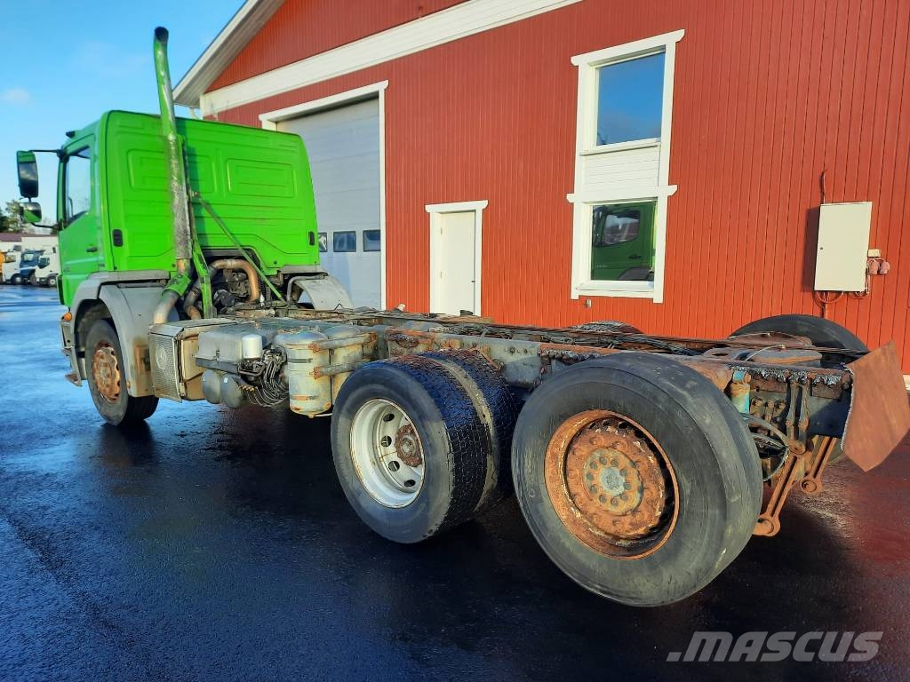 Mercedes-Benz Axor 2533 商用底盤車