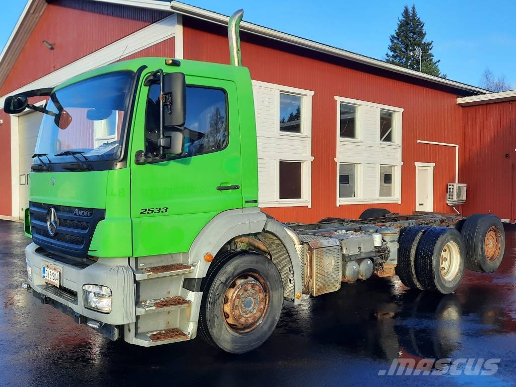 Mercedes-Benz Axor 2533 商用底盤車