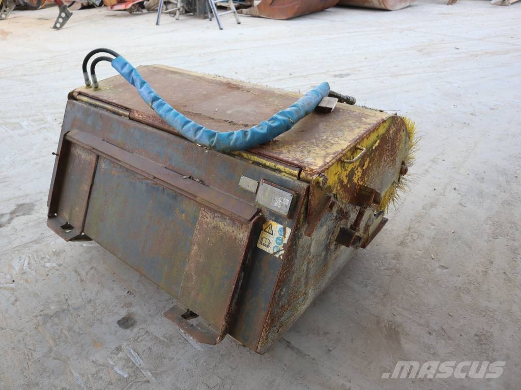 Komatsu SK 510 Skid steer loaders