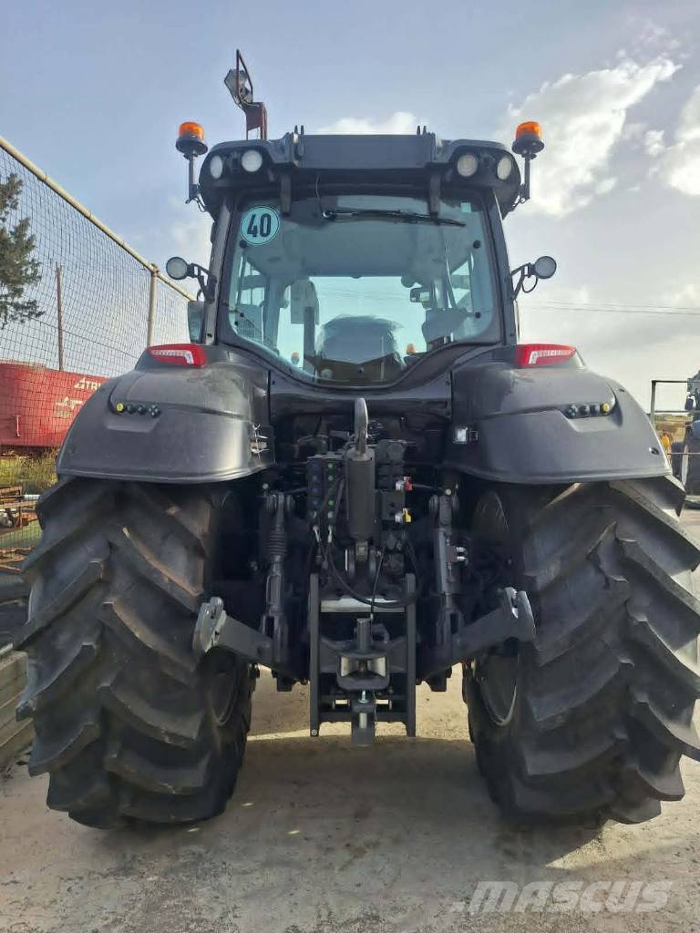 Valtra T 145 VERSU Traktorer