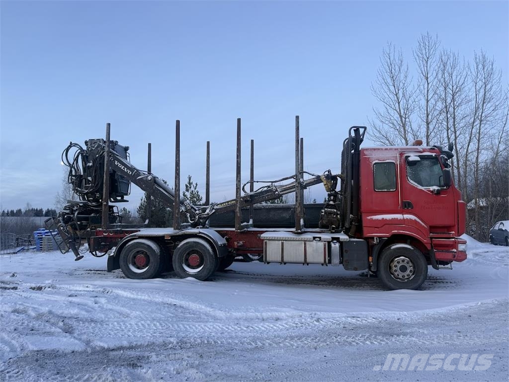 Sisu R500 6x4 شاحنات أشجار